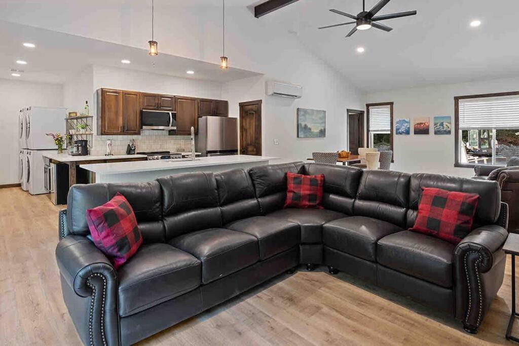 Luxe Mt. Rainier Lodge W/ Hot Tub-Ac-Game Room Ашфорд Екстер'єр фото